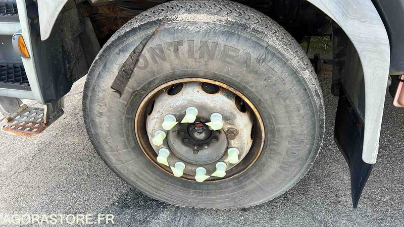 Vrachtwagen Renault Kerax - 2004 - BL-657-MB