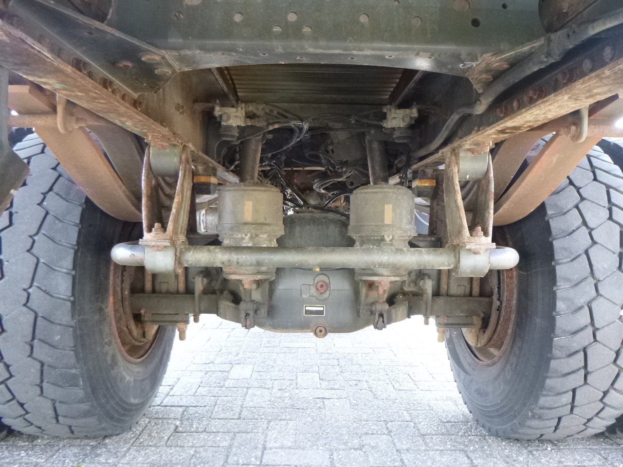 Chassis vrachtwagen Renault Kerax 380 DXI 4x4 Euro 5 + Hydraulics: afbeelding 8