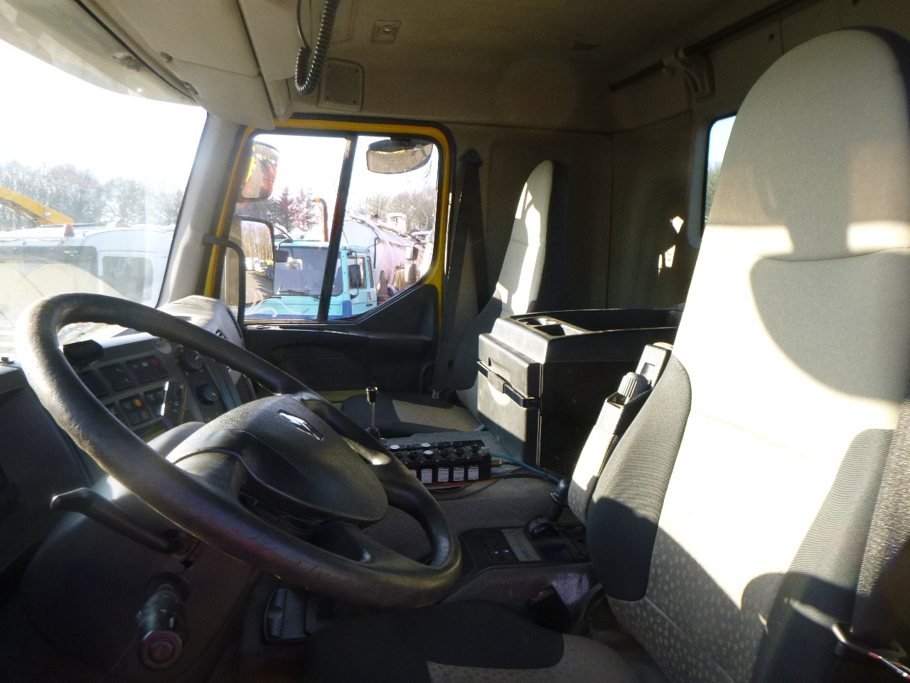 Haakarmsysteem vrachtwagen Renault Kerax 520.42 8x4 Euro 5 container hook: afbeelding 23