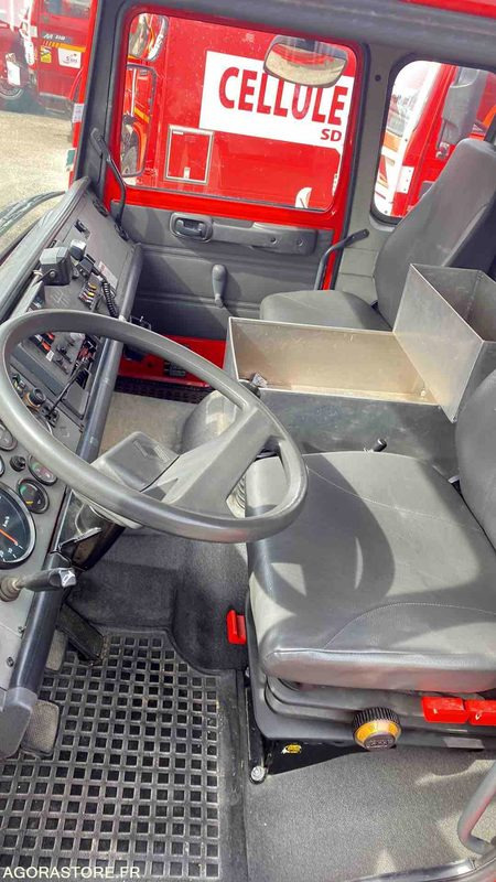 Vrachtwagen Renault Midliner 210