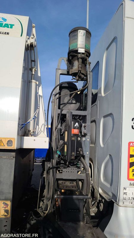 Vrachtwagen Renault Midlum 200 - 2012 - 149256kms - CH200MM