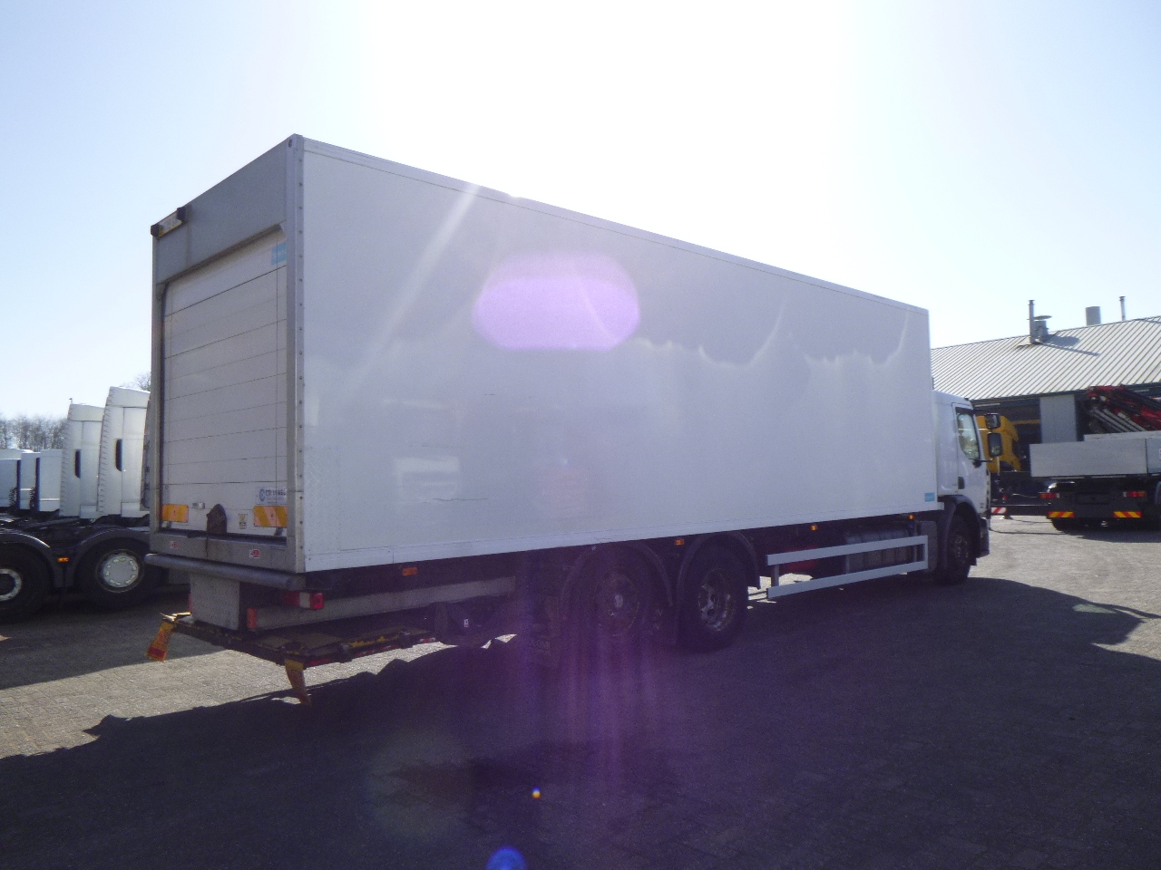 Koelwagen vrachtwagen Renault Premium 370 dxi 6x2 RHD Carrier Supra 950 MT frigo: afbeelding 3