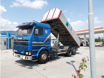 Kipper vrachtwagen SCANIA 143M450 ribaltabile sospensioni a Balestra: afbeelding 1