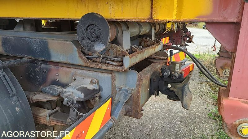 Vrachtwagen SCANIA 93H 220 - 1996 - 301040 KM