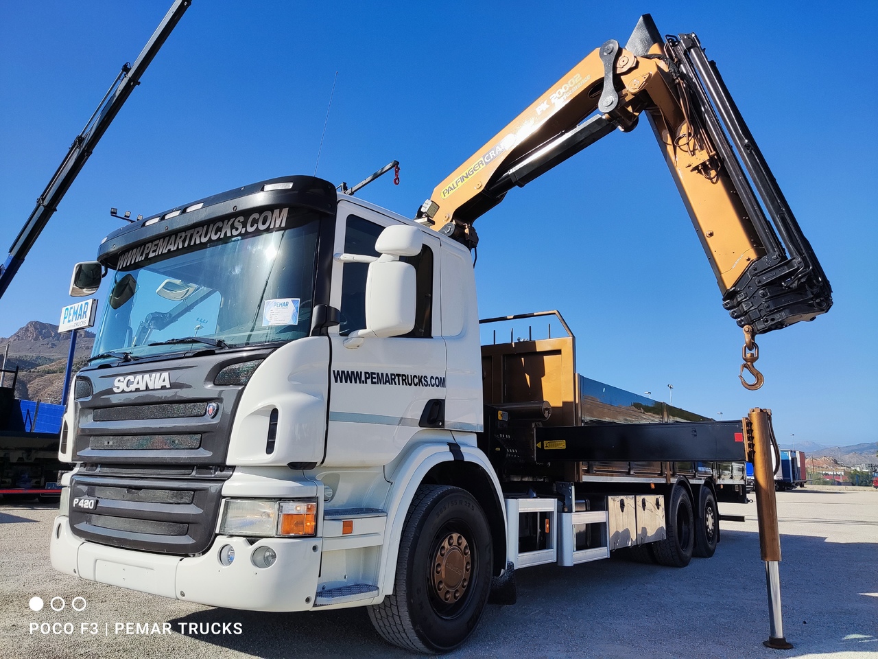 Containertransporter/ Wissellaadbak vrachtwagen, Kraanwagen SCANIA P 420 6X2 GRUA PALFINGER PK 20002-5 CAJA FIJA ABIERTA.: afbeelding 16