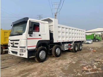 Kipper vrachtwagen voor het vervoer van silo SINOTRUK HOWO 371 Dump truck 8x4: afbeelding 1