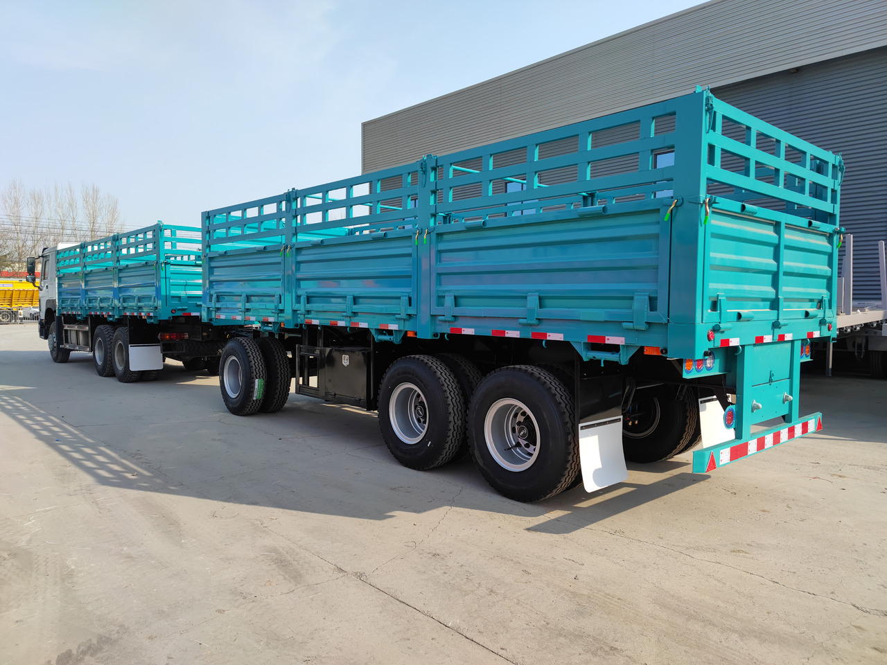 Nieuw Vrachtwagen met open laadbak voor het vervoer van bulkgoederen SUNSKY Warehouse truck with full trailer: afbeelding 3