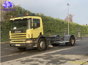 Chassis vrachtwagen Scania 94d 220: afbeelding 1