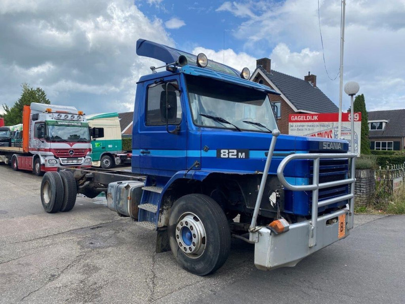 Chassis vrachtwagen Scania T82 T 82 4x2 CHASSIS FULL STEEL SUSPENSION: afbeelding 4