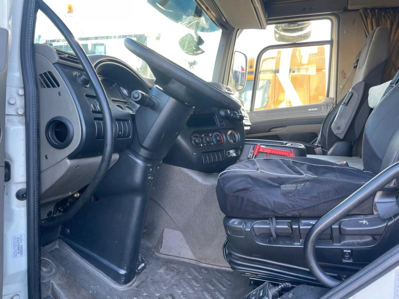 Schuifzeilen vrachtwagen DAF CF75 310