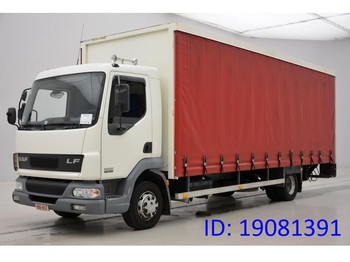 Schuifzeilen vrachtwagen DAF LF45.180