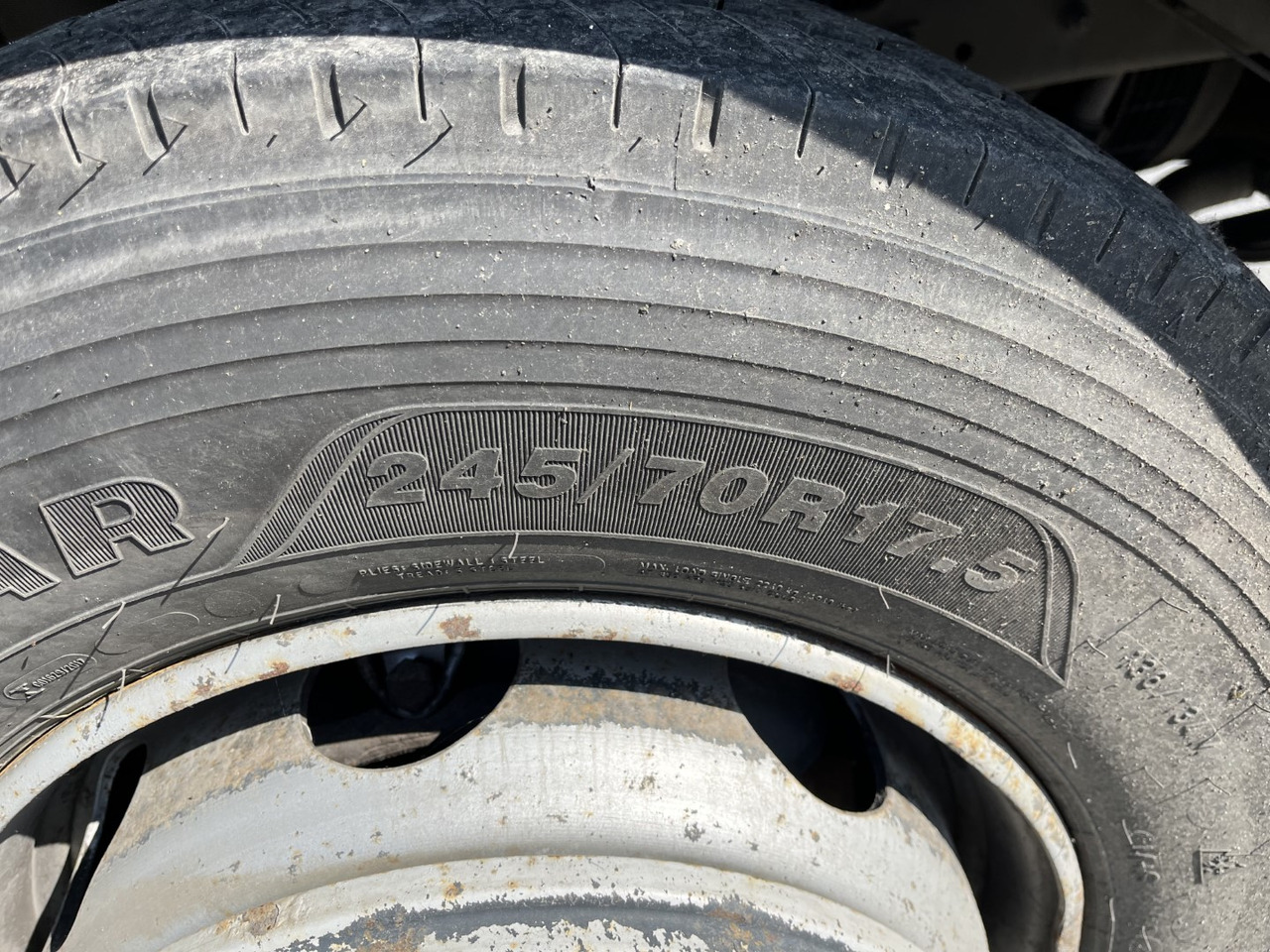 Schuifzeilen vrachtwagen DAF LF 220