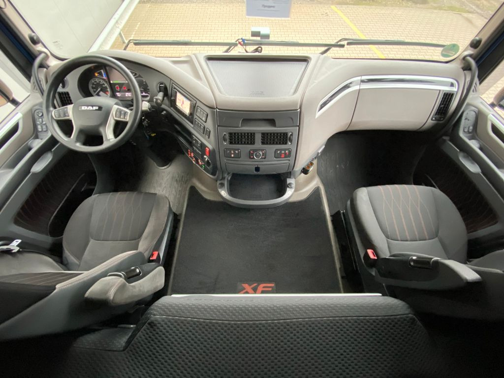 Schuifzeilen vrachtwagen DAF XF 430 SSC | Skylights*Navi*Standklima*AHK*Lift