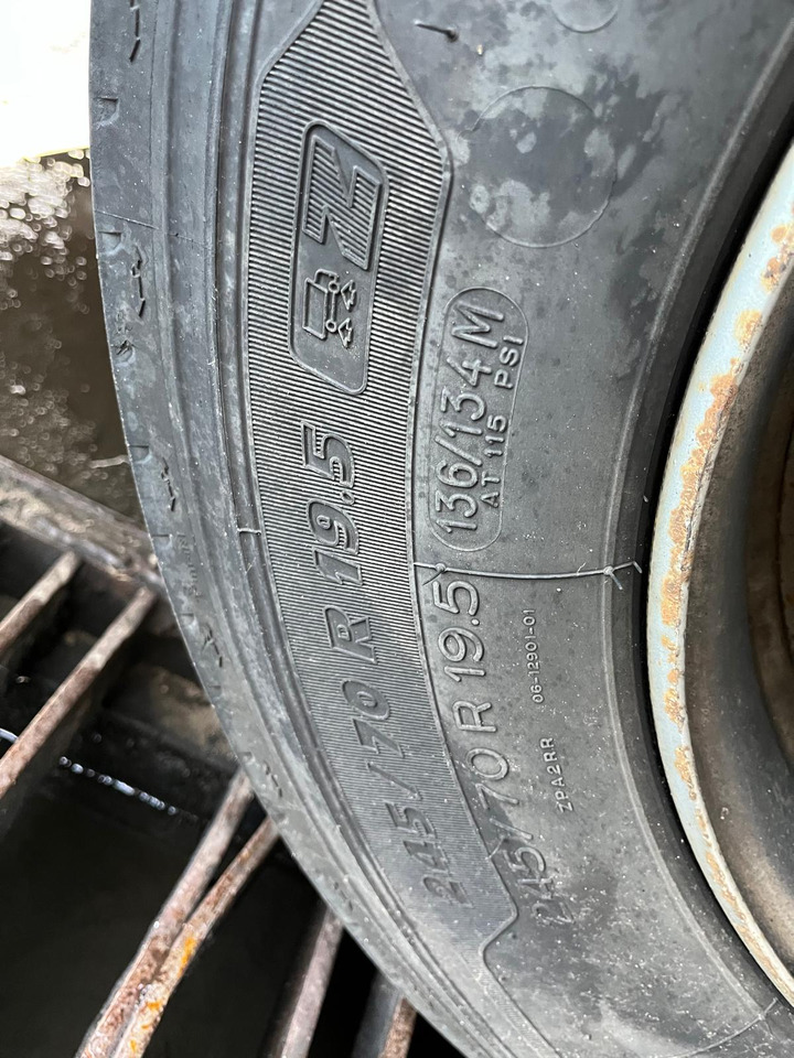 Schuifzeilen vrachtwagen Iveco Eurocargo 120 E 22