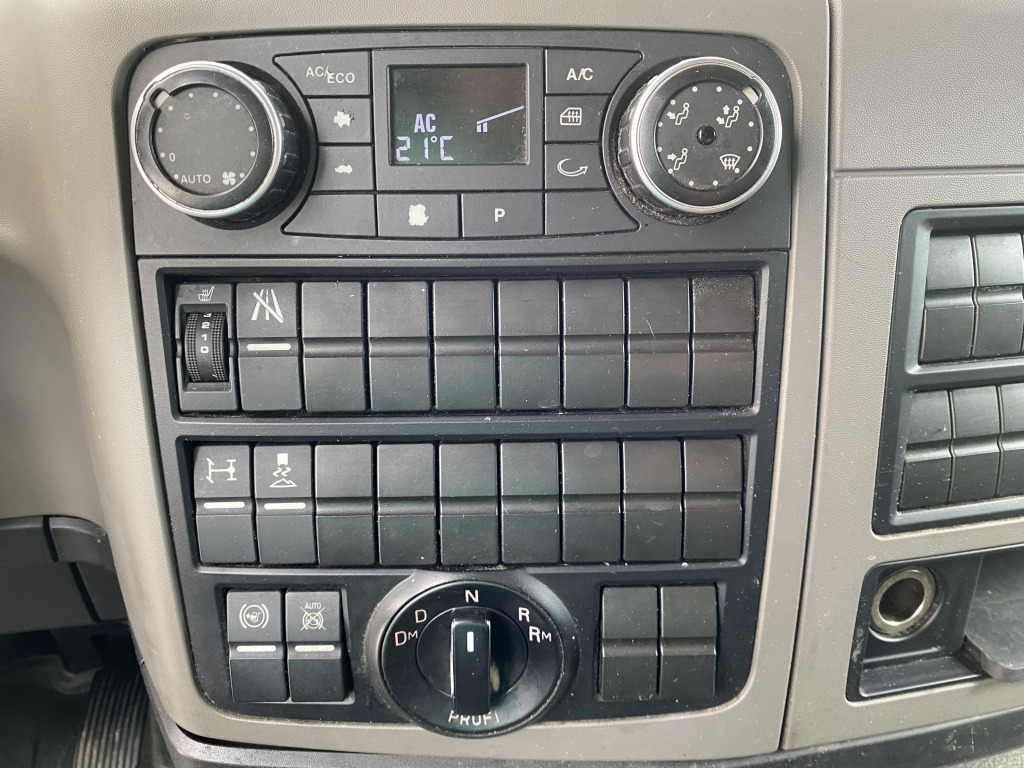 Schuifzeilen vrachtwagen MAN TGL 12.250 4x2 BL