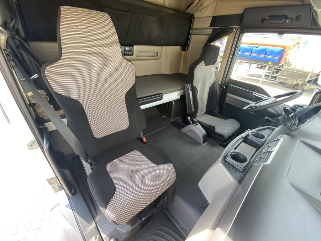 Schuifzeilen vrachtwagen MAN TGL 12.250 4x2 BL