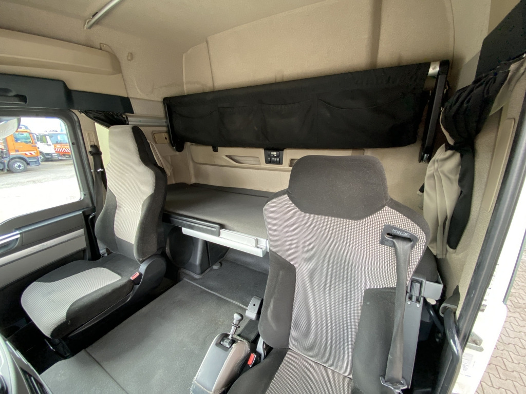 Schuifzeilen vrachtwagen MAN TGL 12.250 4x2 BL