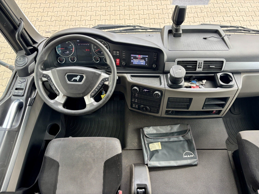 Schuifzeilen vrachtwagen MAN TGL 12.250 4x2 BL