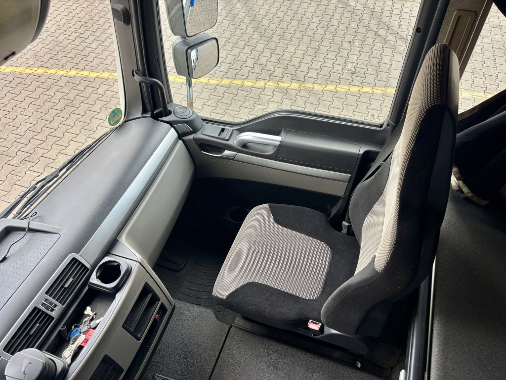 Schuifzeilen vrachtwagen MAN TGL 12.250 4x2 BL