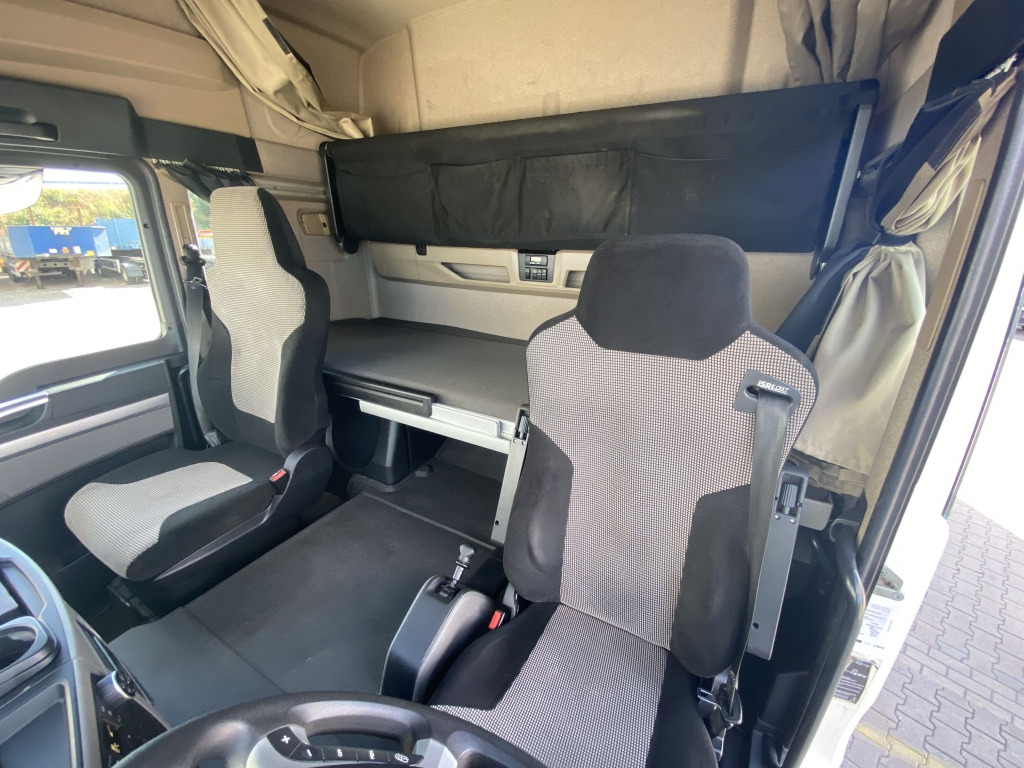 Schuifzeilen vrachtwagen MAN TGL 12.250 4x2 BL