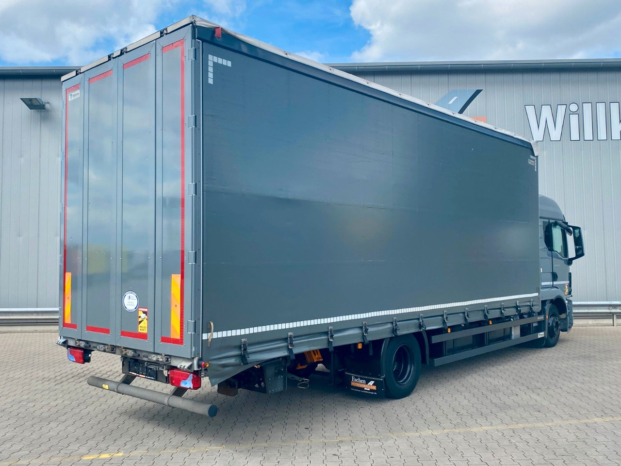 Schuifzeilen vrachtwagen MAN TGM 15.250 + Redos Anhänger GESAMTZUG|Durchlader