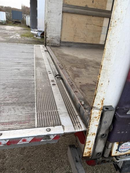 Schuifzeilen vrachtwagen MAN TGM 26.320