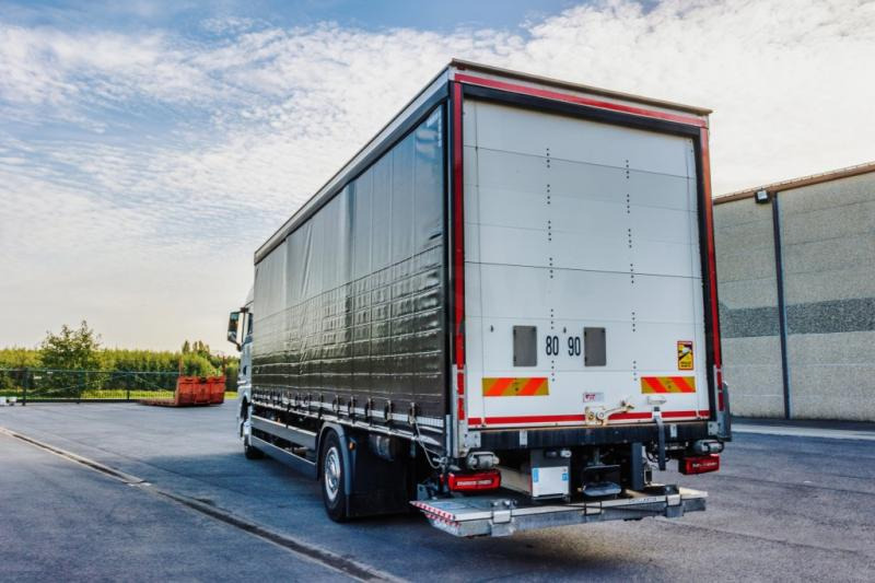 Schuifzeilen vrachtwagen MAN TGX 18.400 XLX+HAYON