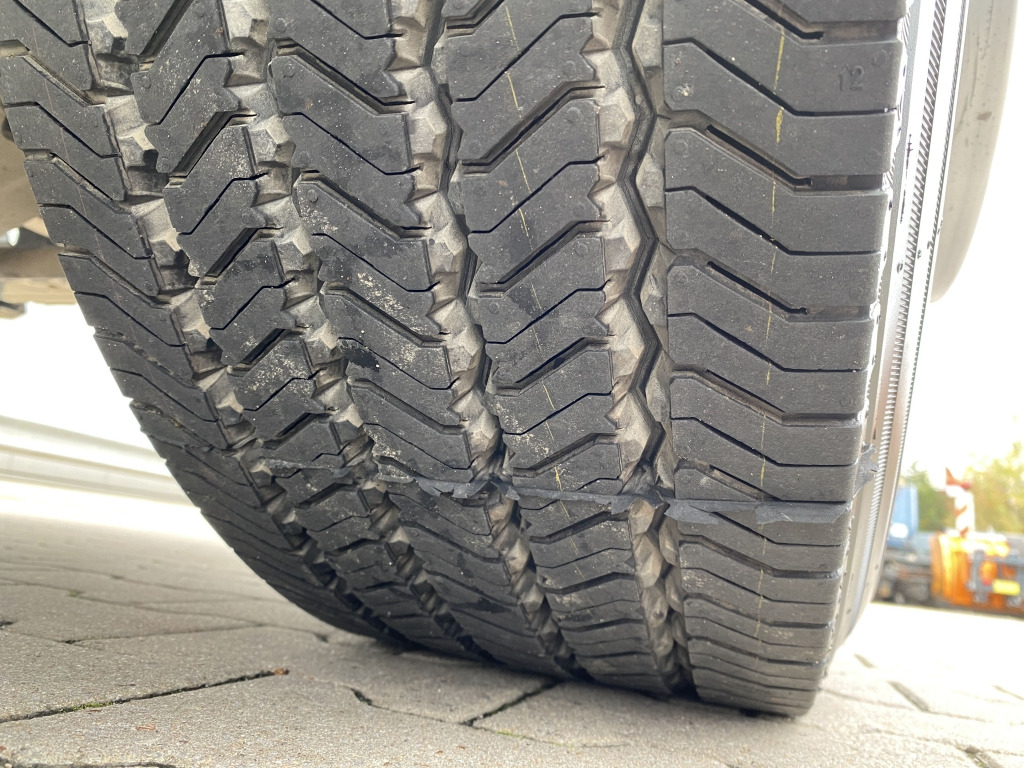 Schuifzeilen vrachtwagen Mercedes-Benz 1827 BB A 4x4 Arocs