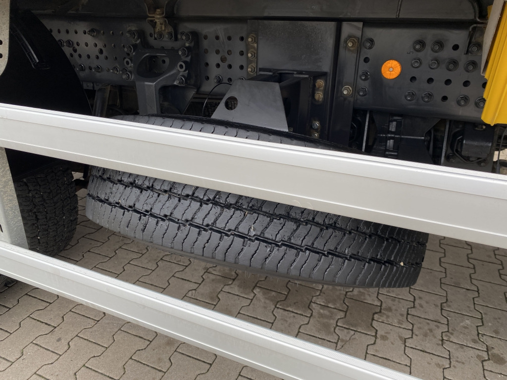 Schuifzeilen vrachtwagen Mercedes-Benz 1827 BB A 4x4 Arocs