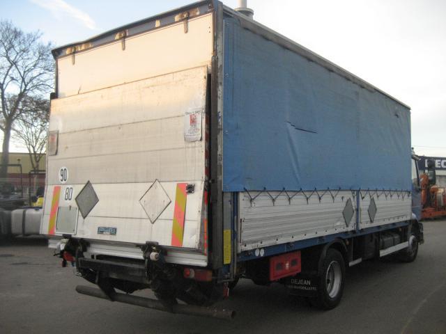 Schuifzeilen vrachtwagen Renault Midlum 180