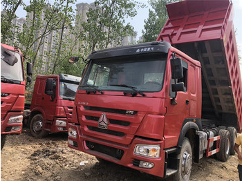 Kipper vrachtwagen voor het vervoer van cement Sinotruk Howo Dump truck: afbeelding 1