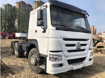 Vrachtwagen met open laadbak voor het vervoer van bulkgoederen Sinotruk sinotruk tractor Units: afbeelding 1