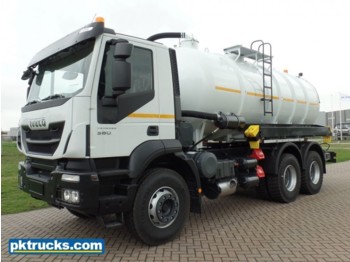 Tank vrachtwagen Iveco Trakker AD380T38H