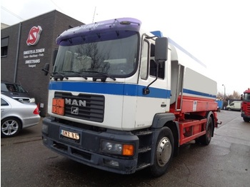 Tank vrachtwagen MAN ME 220 B 14000L//4comp top