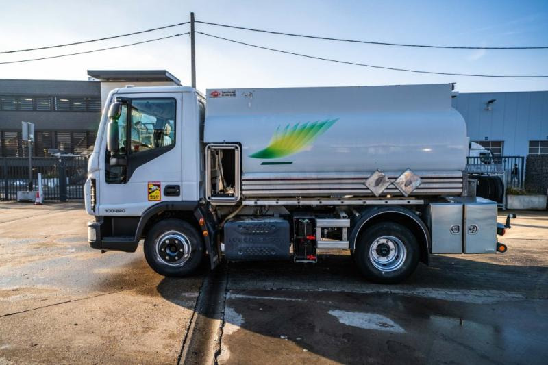 Tankwagen Iveco EURO CARGO 100-220 +CM 5500L + 3 COMP.