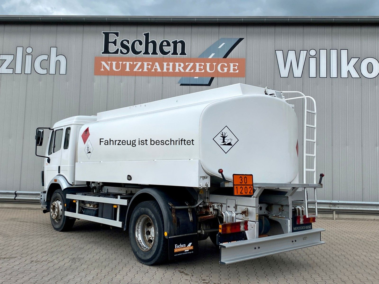 Tankwagen Mercedes-Benz 1820 SK | Speier A3*2x Kammern*13.700ltr*Navi
