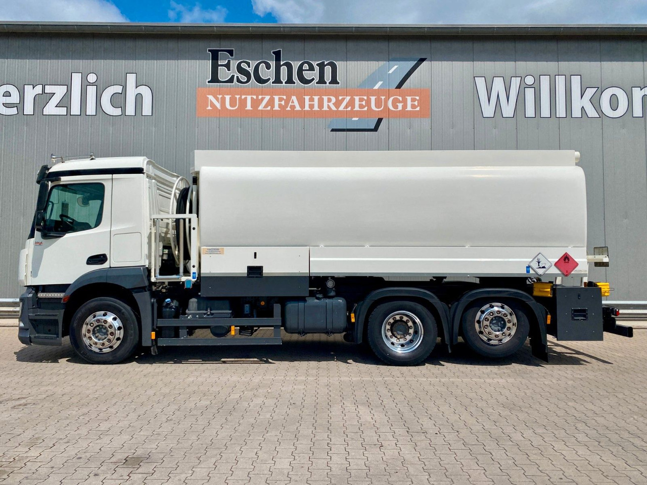 Tankwagen Mercedes-Benz 2540 Antos | A3*3x Kammern/20.990ltr*Kamera*Navi