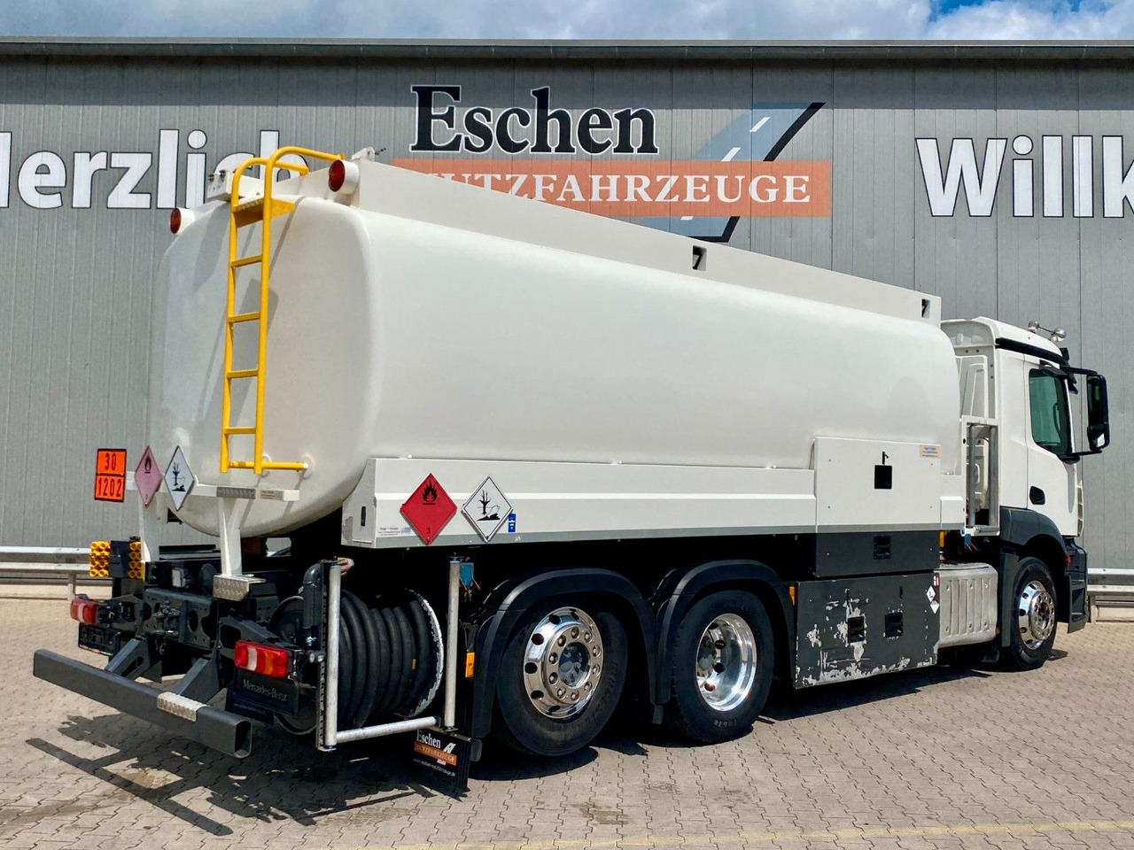 Tankwagen Mercedes-Benz 2540 Antos | A3*3x Kammern/20.990ltr*Kamera*Navi