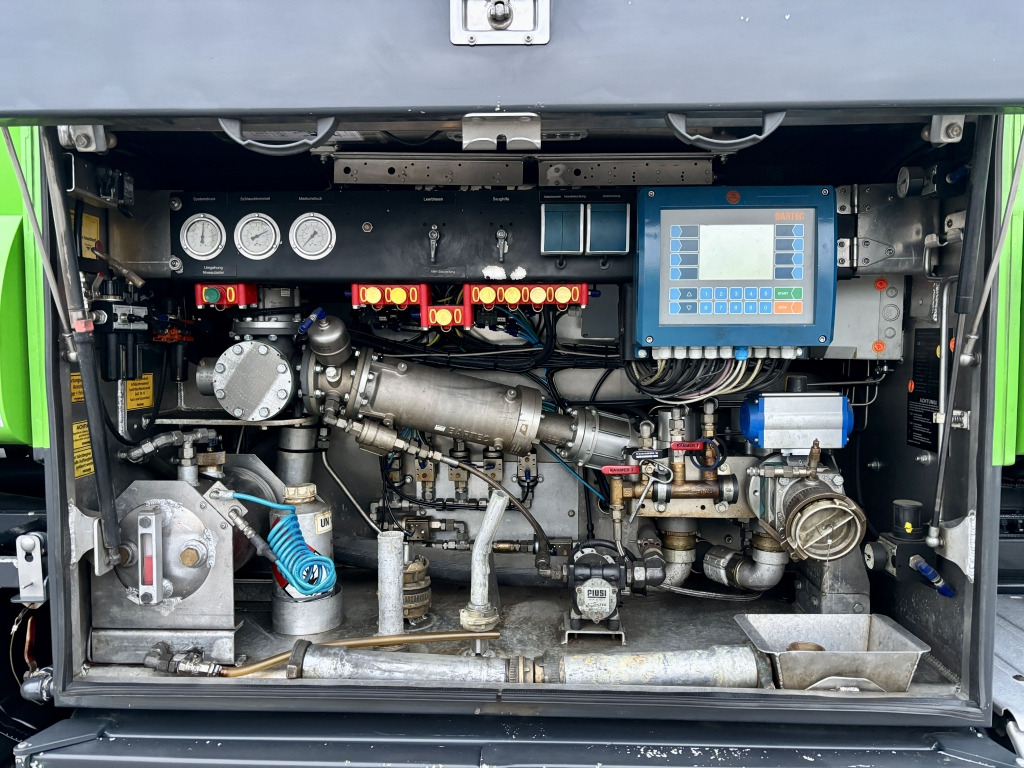 Tankwagen Mercedes-Benz 2545 Antos