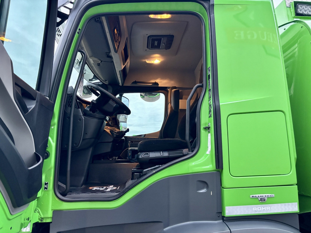 Tankwagen Mercedes-Benz 2545 Antos