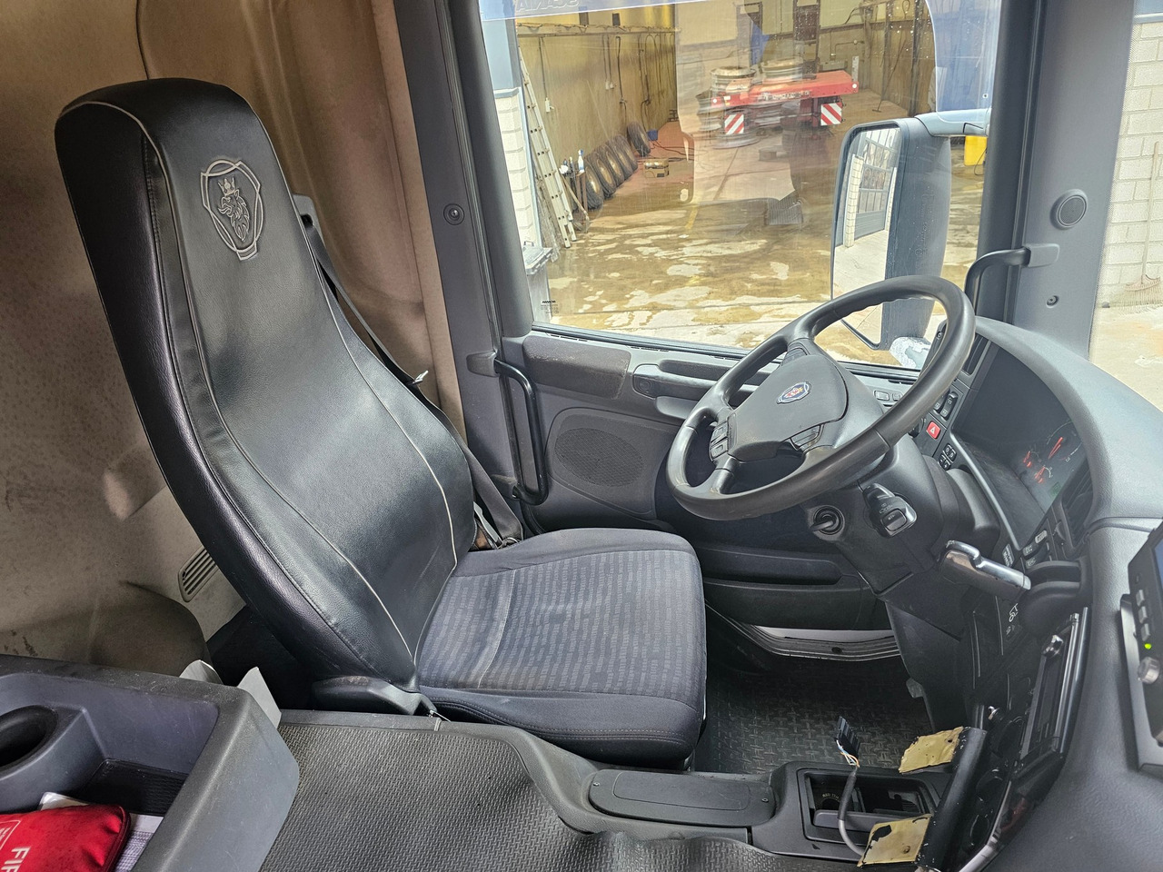 Tankwagen Scania P420 6x2*4
