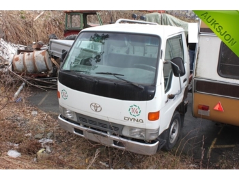 Vrachtwagen met open laadbak Toyota Dyna 100: afbeelding 1
