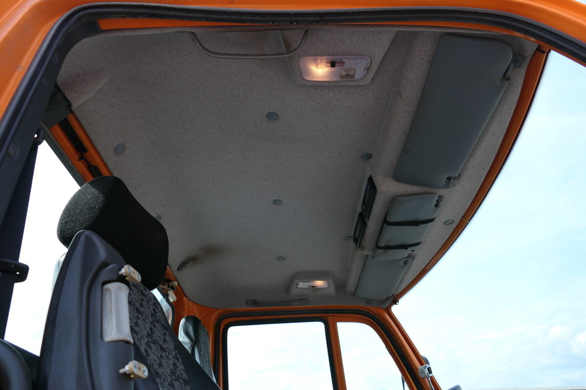 Vrachtwagen met open laadbak, Gemeentelijke machine/ Speciaal UNIMOG U400  405/12 AHK KLIMA ZAPFWELLE vorn SFZ KOMMUN: afbeelding 9