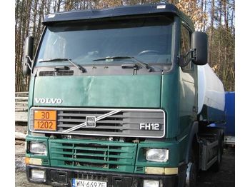 Tankwagen voor het vervoer van brandstoffen VOLVO FH12: afbeelding 1