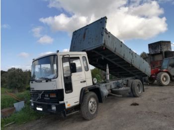 Kipper vrachtwagen VOLVO FL6 14 left hand drive Turbo Intercooler 14 ton volquete tipper: afbeelding 1