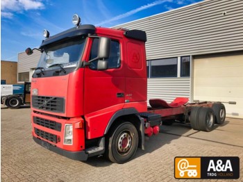 Chassis vrachtwagen Volvo FH13-440 6x2 chassis - manual - 2007: afbeelding 1