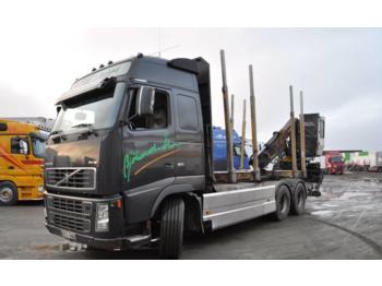 Vrachtwagen voor het vervoer van hout Volvo FH16 6x4 610: afbeelding 1