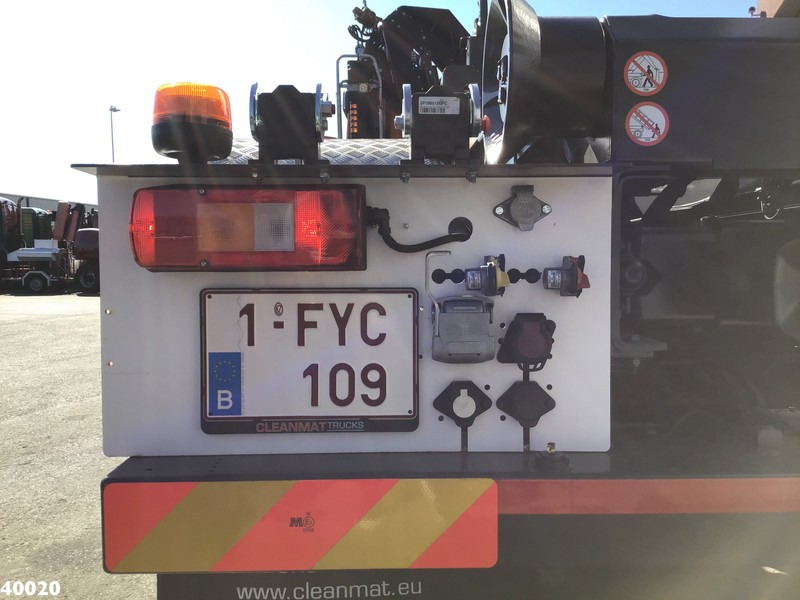 Haakarmsysteem vrachtwagen, Kraanwagen Volvo FM 420 8x2 HMF 28 ton/meter laadkraan Welvaarts weighing system: afbeelding 9