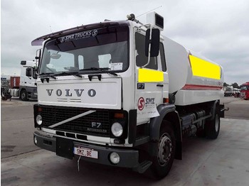 Tankwagen Volvo F 7 15000L 5 compartiments: afbeelding 1