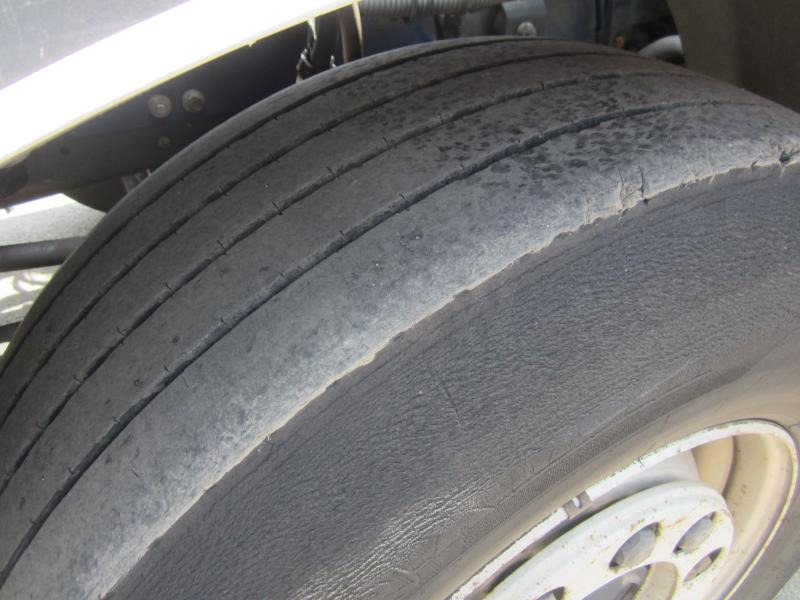 Vrachtwagen met open laadbak DAF XF105 460